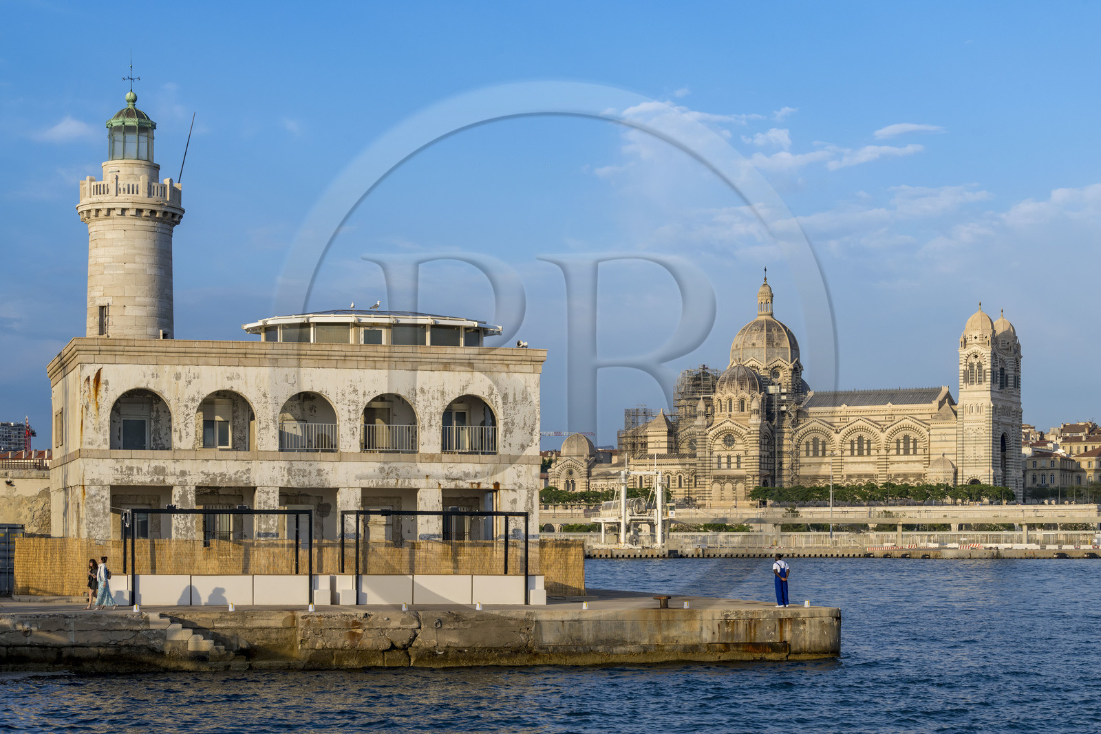 France, Bouches-du-Rhône (13), Marseille, Zone Euroméditerranée, grand port maritime de Marseille (GPMM), la digue du large et son phare de Sainte Marie, la Cathédrale La Major (XIXe siècle) en arrière plan