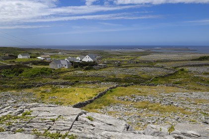 Republic of Ireland, County Galway, Aran Islands, Inishmore, the western end of the island facing the Brannock islands