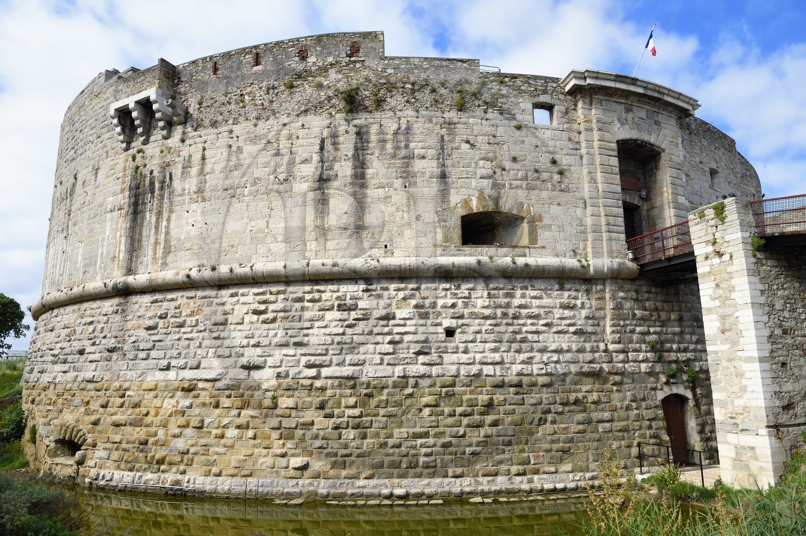 France, Var (83), Rade de Toulon, quartier du Morillon, la Tour Royale également nommée Grosse Tour à la pointe de Pipady