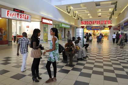 Tanzanie, Dar es-Salaam, centre commercial Mlimani City Shopping Mall