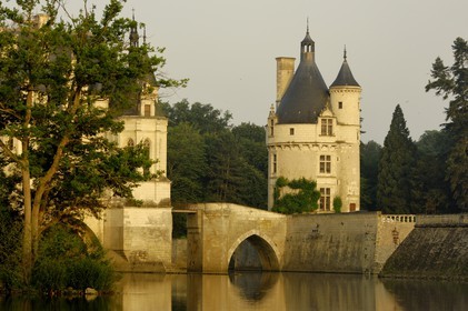 France, Indre et Loire, Chateau de Chenonceau of Renaissance style built between 1513 and 1522 on Cher River banks, the tour des Marques