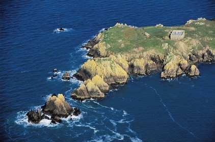 France, Morbihan (56), île de Houat, une ancienne batterie sur la côte ouest (vue aérienne)