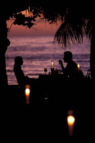 Jamaica, Saint James district, Half moon hotel, lovers having lunch in Montego Bay