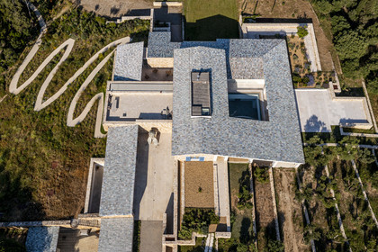 France, Var (83), Iles d'Hyères, parc national de Port Cros, Ile de Porquerolles, la Fondation Carmignac (vue aérienne)