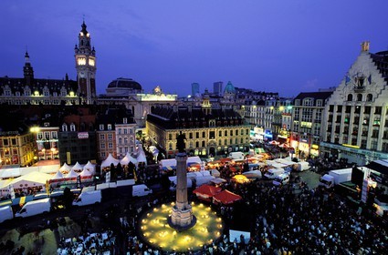 France, Nord, Lille, la Braderie de Lille, flee market on the Grand' Place