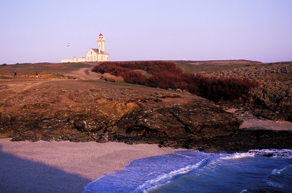France, Morbihan (56), Belle-Île, le phare de la Pointe des poulains