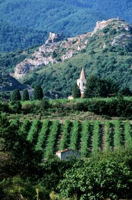 France, Pyrenees Orientales, Fenouilledes region, Notre Dame de Laval and Fenouillet castle