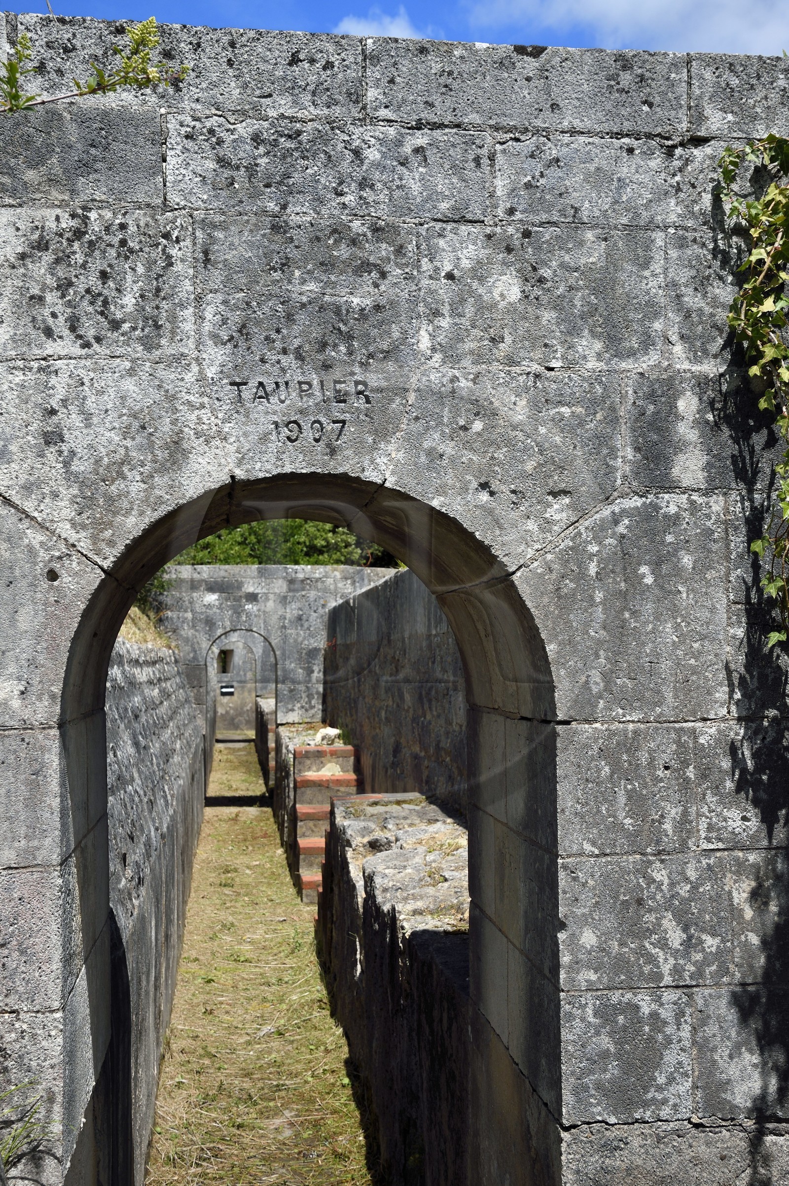 France, Charente-Maritime (17), Ile d'Aix, le Fort Liédot, chemin de ronde