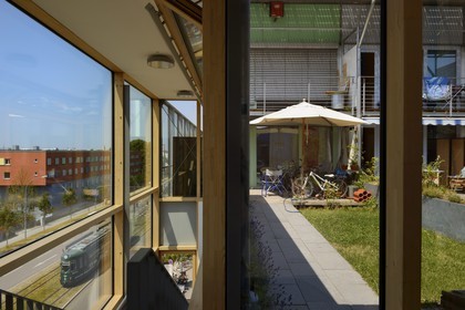 Germany, Baden-Wurttemberg, Freiburg im Breisgau, Vauban quarter, building called Sun Ship (Sonnenschiff) in the Schlierberg‘s solar settlement area, architect Rolf Disch