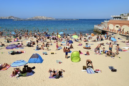 France, Bouches-du-Rhône (13), Marseille, quartier des Catalans, plage des Catalans