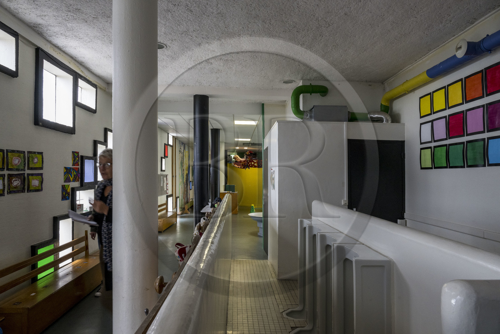 France, Loire-Atlantique (44), banlieue de Nantes, Rezé, la Maison Radieuse par l'architecte Le Corbusier, l'école maternelle installée sur le toit-terrasse