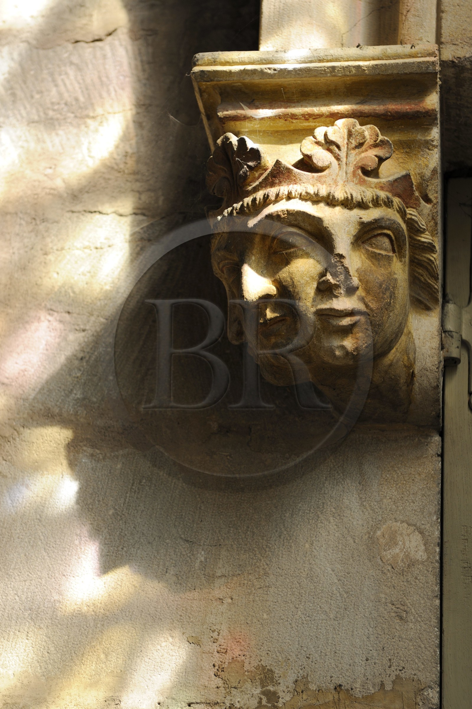France, Saône et Loire (71), Cluny, église Notre-Dame, Pidou Berlue au trois visages