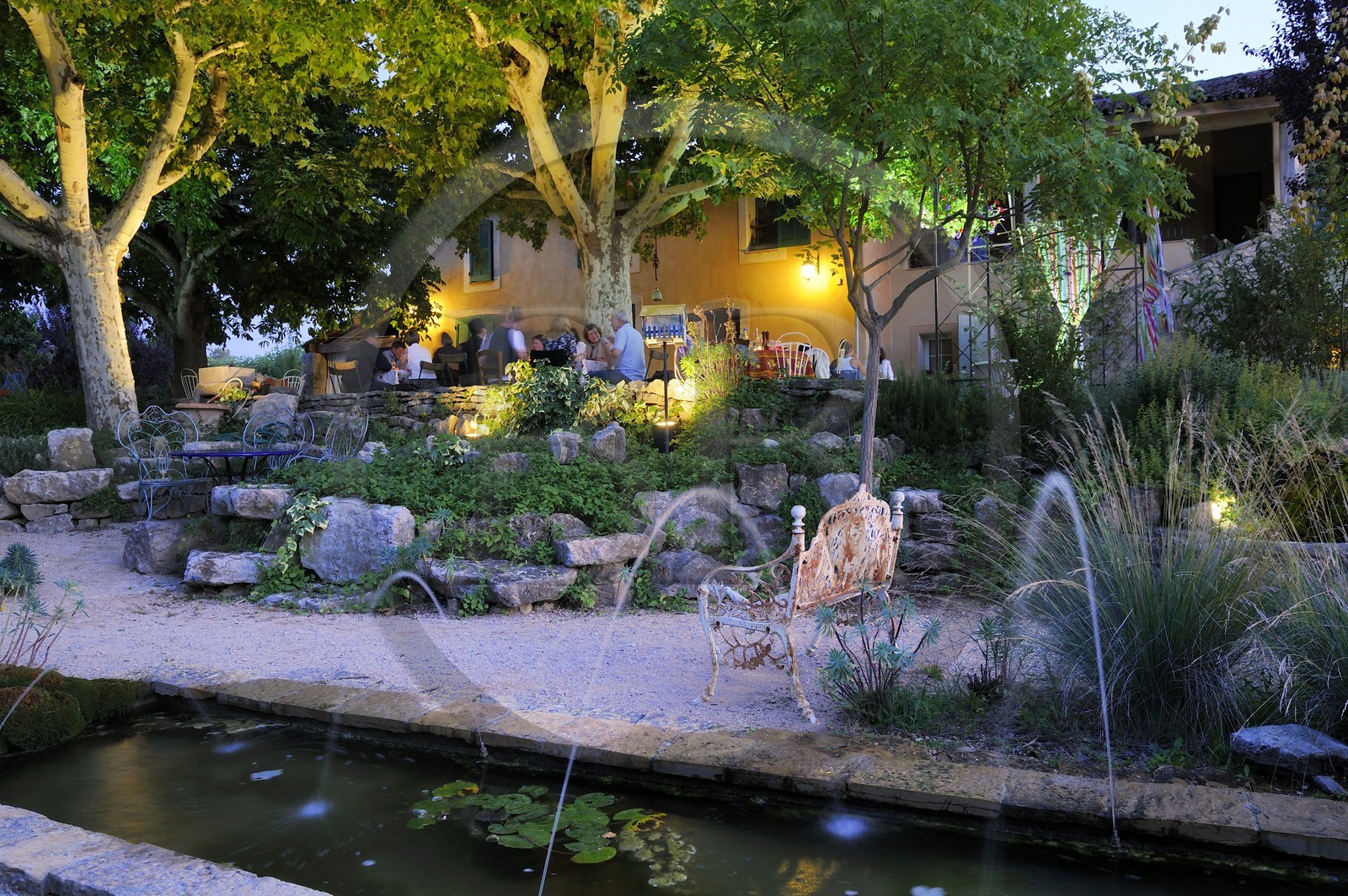 France, Var (83), Provence Verte, Bras, vers Saint-Maximin-la-Sainte-Baume, la maison d'hôtes Le Peyrourier, une campagne en Provence