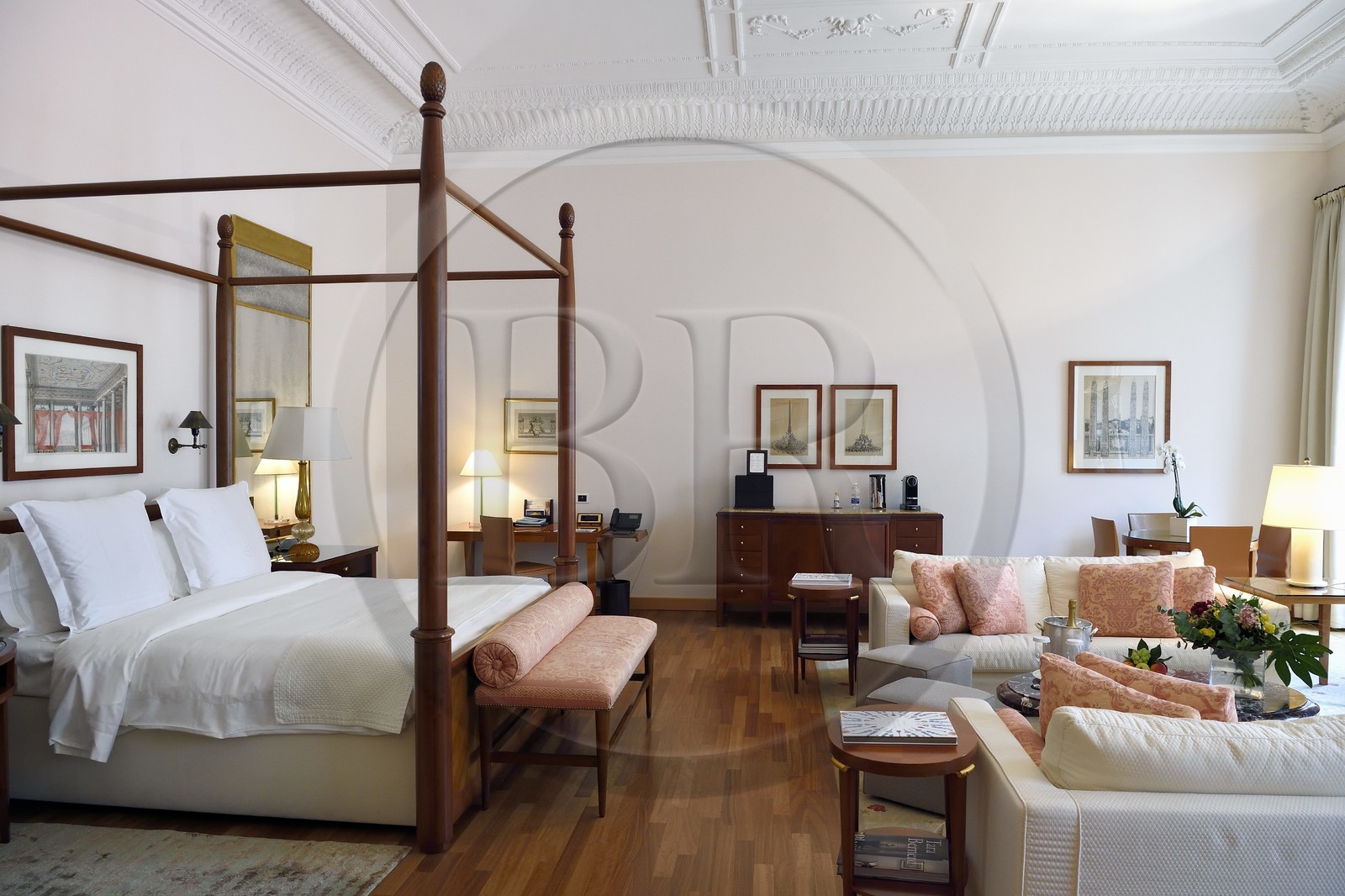 Italie, Lombardie, Milan, Quadrilatère de la Mode (Quadrilatero della moda), Four Seasons Hotel Milano, la suite Renaissance