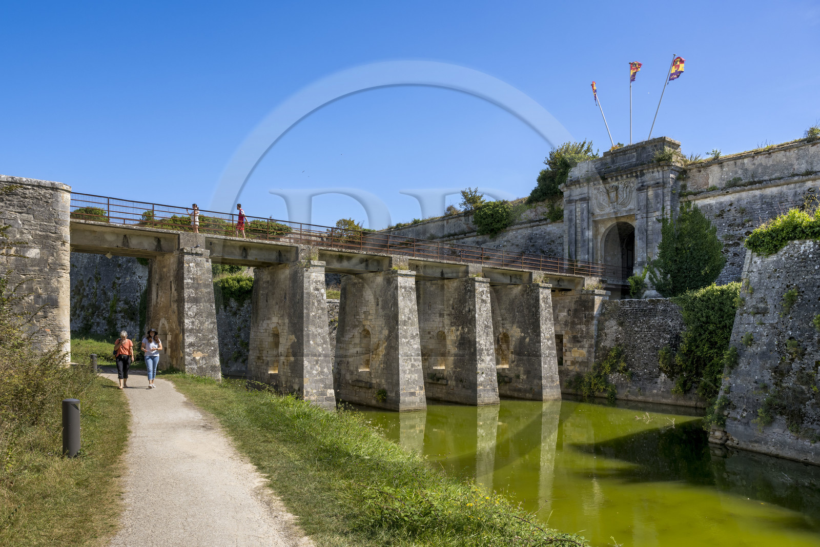 France, Charente-Maritime (17), Ile d'Oléron, le Chateau-d'Oléron, la porte Royale, un des principaux accès à la citadelle
