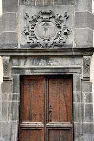 France, Puy-de-Dôme (63), Clermont-Ferrand, quartier de Montferrand, rue Marmilhat, Hotel particulier La Porte aussi appelée Maison de l'Architecte en raison du cartouche armorié