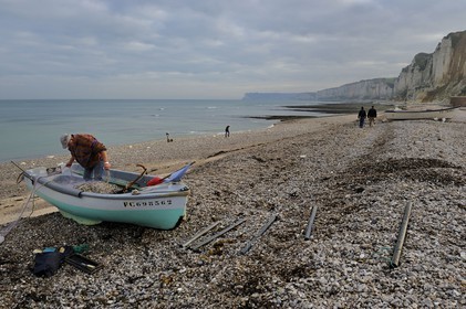 France, Seine-Maritime, Cote d'Albatre, Yport, grounding port on the beach, fishing boats