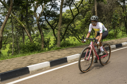 Rwanda, Kigali, la cycliste professionnelle rwandaise Violetta Neza