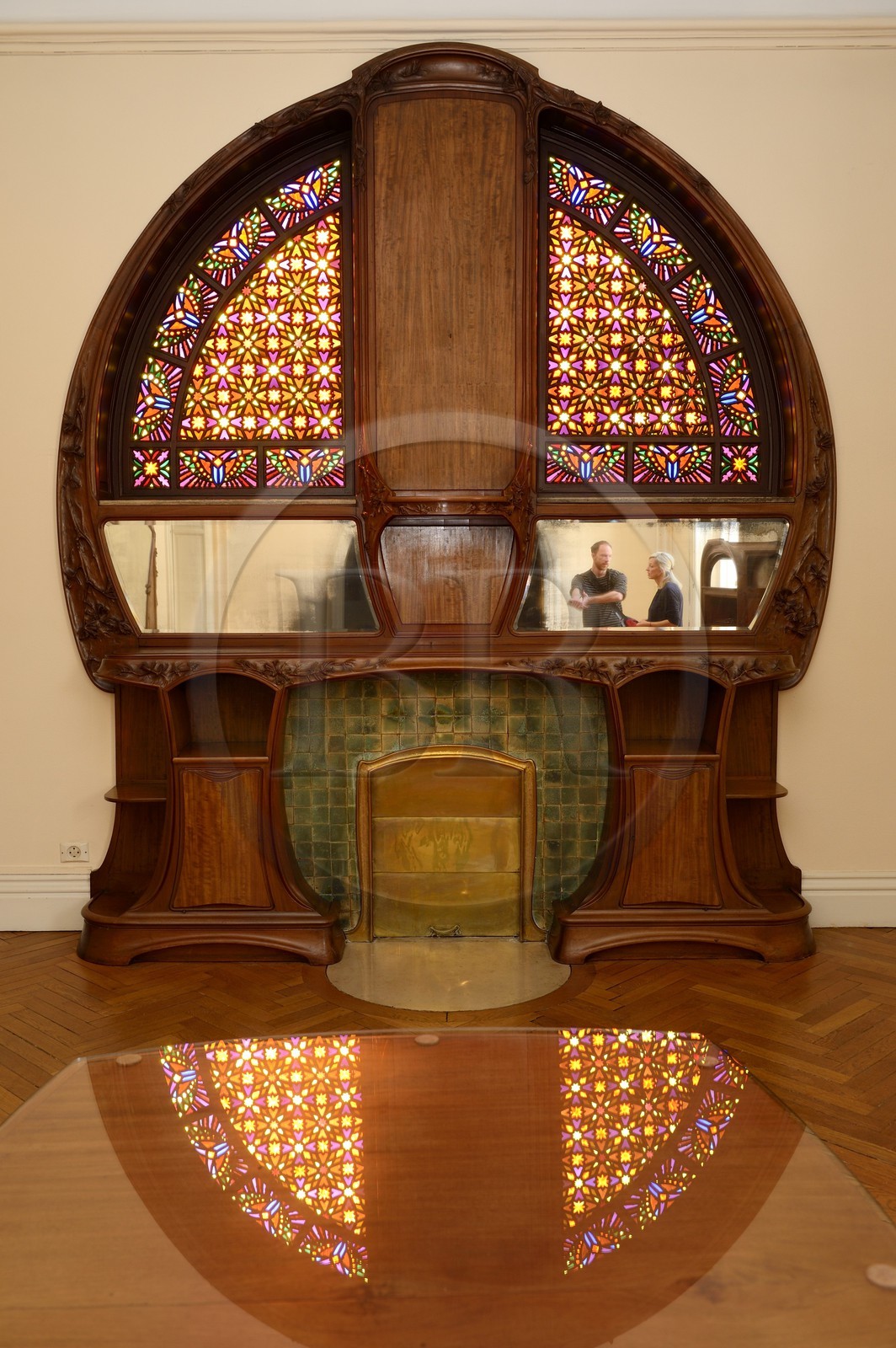 France, Meurthe-et-Moselle (54), Nancy, la Villa Majorelle de style Art Nouveau, console à décor de Pomme de Pin de Louis Majorelle