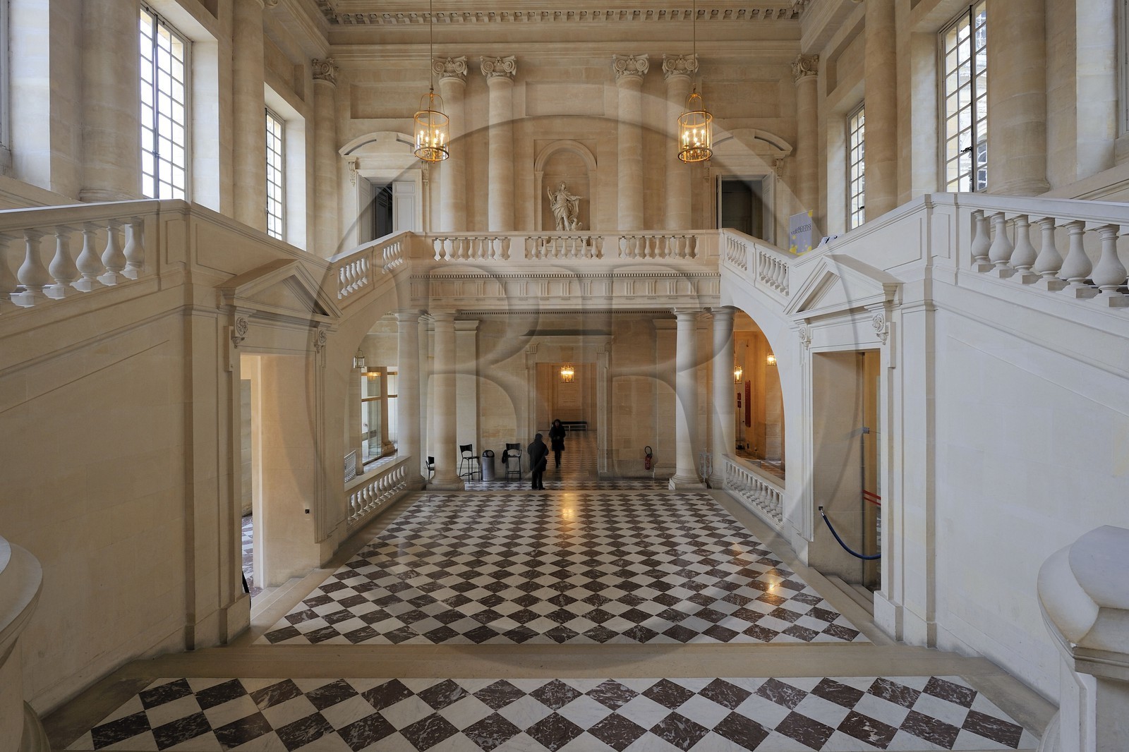 France, Yvelines (78), château de Versailles, classé Patrimoine Mondial de l'UNESCO, escalier Grand Degré dans l'aile du Nord
