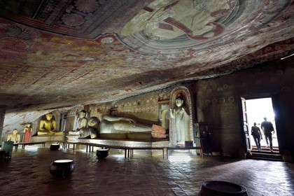 Sri Lanka, Central Province, Matale District, Dambulla, Royal Rock Temple also called Ran Giri (Golden Rock) listed as World Heritage by UNESCO, Cave 2 Maharaja Viharaya is the largest, reclining Buddha