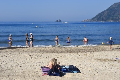 France, Var (83), rade de Toulon, La Seyne-sur-Mer, la plage des Sablettes