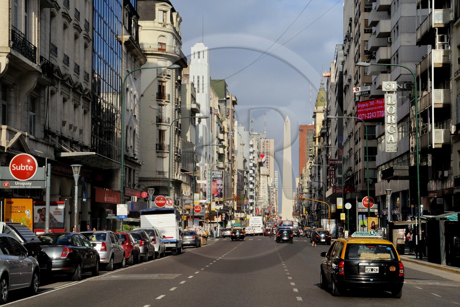 Argentina, Buenos Aires, the obelisk on 9 de Julio avenue seen from the Avenida Corrientes