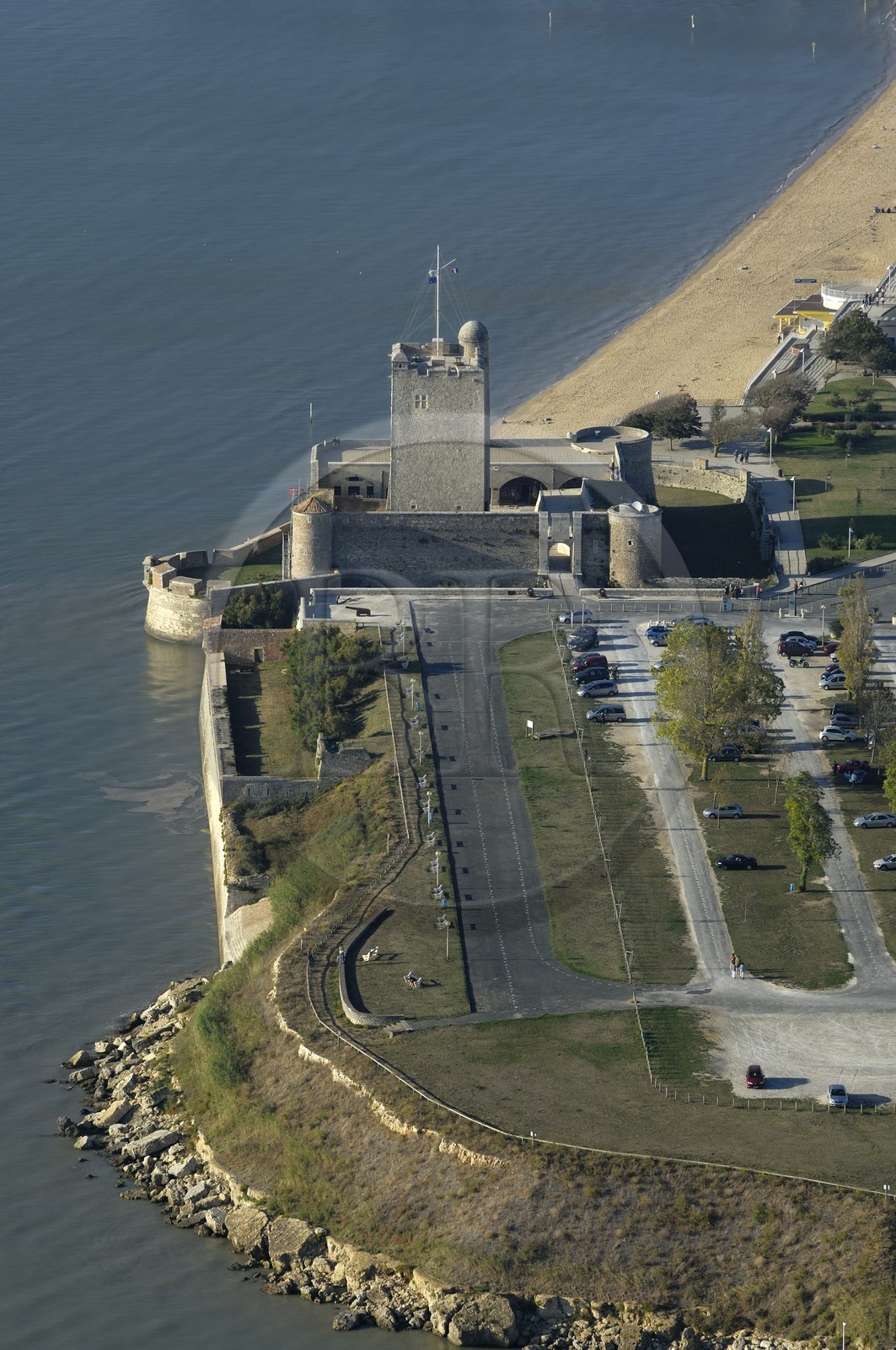 France, Charente-Maritime (17), Fouras, Fort Vauban avec donjon 12è s. (vue aérienne)