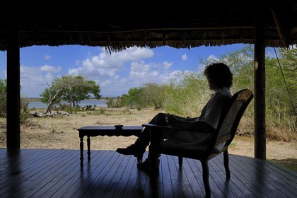 Tanzanie, Reserve de gibier de Selous une des plus grandes zones protégées au monde et inscrite sur la liste du patrimoine mondial de l’Unesco depuis 1982, le très exclusif Selous Camp, une des 13 tentes de luxe