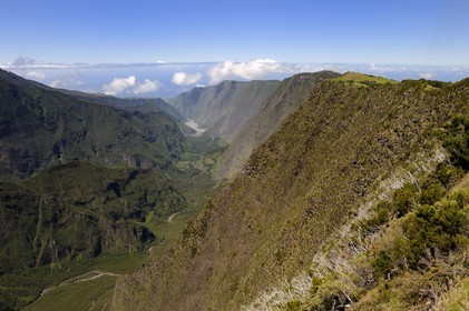 France, île de la Réunion, la Rivière des Remparts sur les pentes du volcan du Piton de la Fournaise, classé Patrimoine Mondial de l'UNESCO