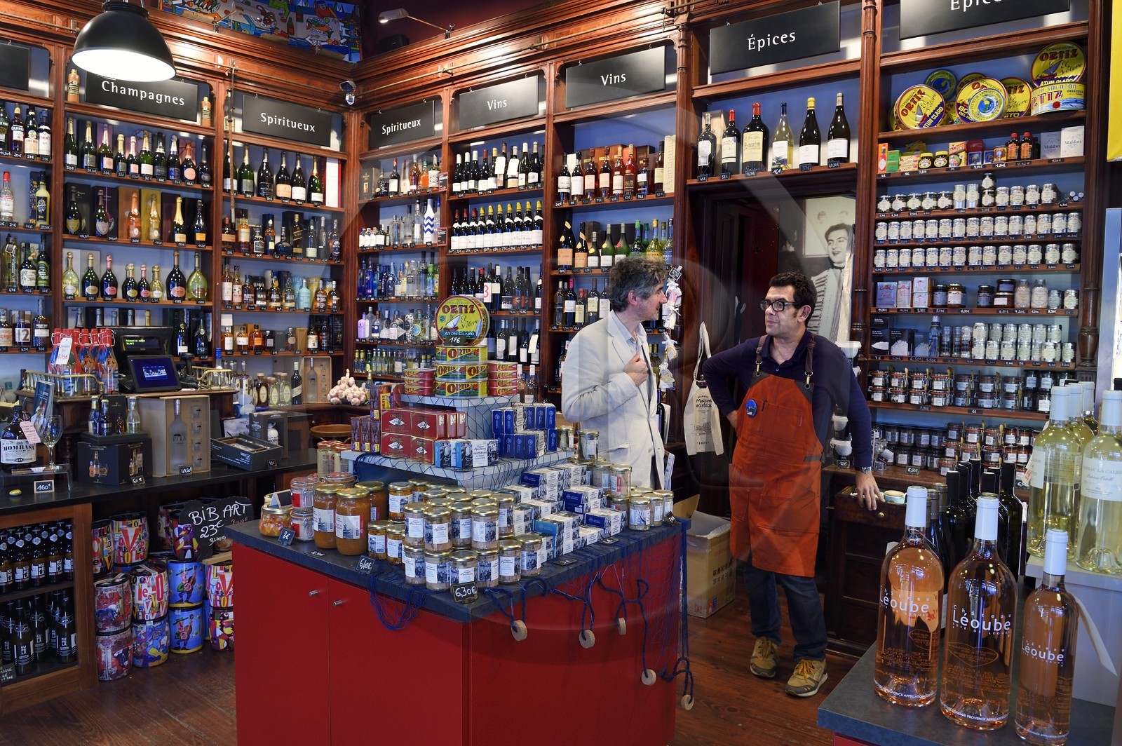 France, Pyrénées-Atlantiques (64), Pays-Basque, Biarritz, Chez Arosteguy épicerie fine créée en 1876, Pierre Arosteguy