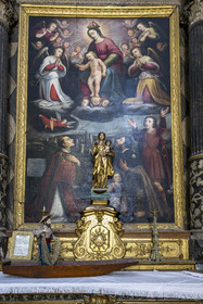 France, Vaucluse, L'Isle sur la Sorgue, Collégiale Notre-Dame-des-Anges (Collegiate Church of Our Lady of the Angels), Notre-Dame de Sorguette statue, patroness of the brotherhood of fishermen