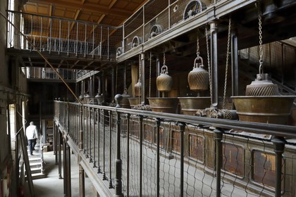 France, Finistere, Morlaix, engine room, grinders for cut tobacco to make snuff (1870)