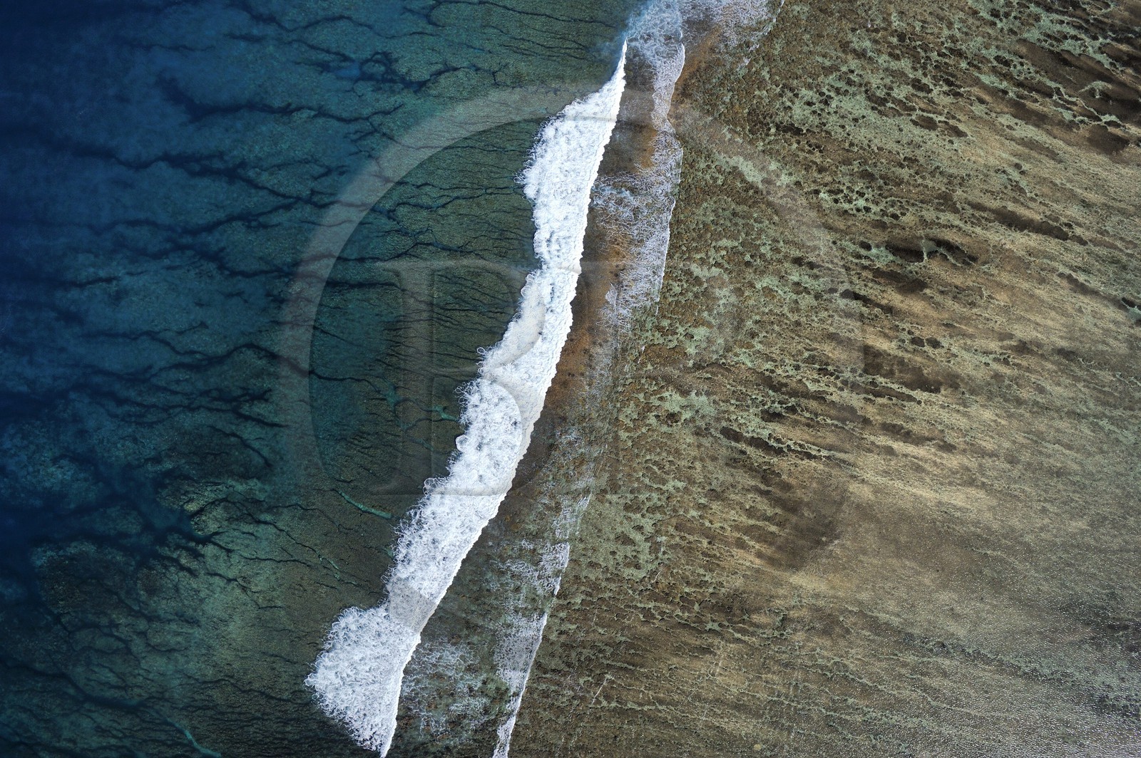 France, île de la Réunion, la Cote Ouest, le lagon de Saint-Gilles-Les-Bains, l'Ermitage-les-Bains (vue aérienne)