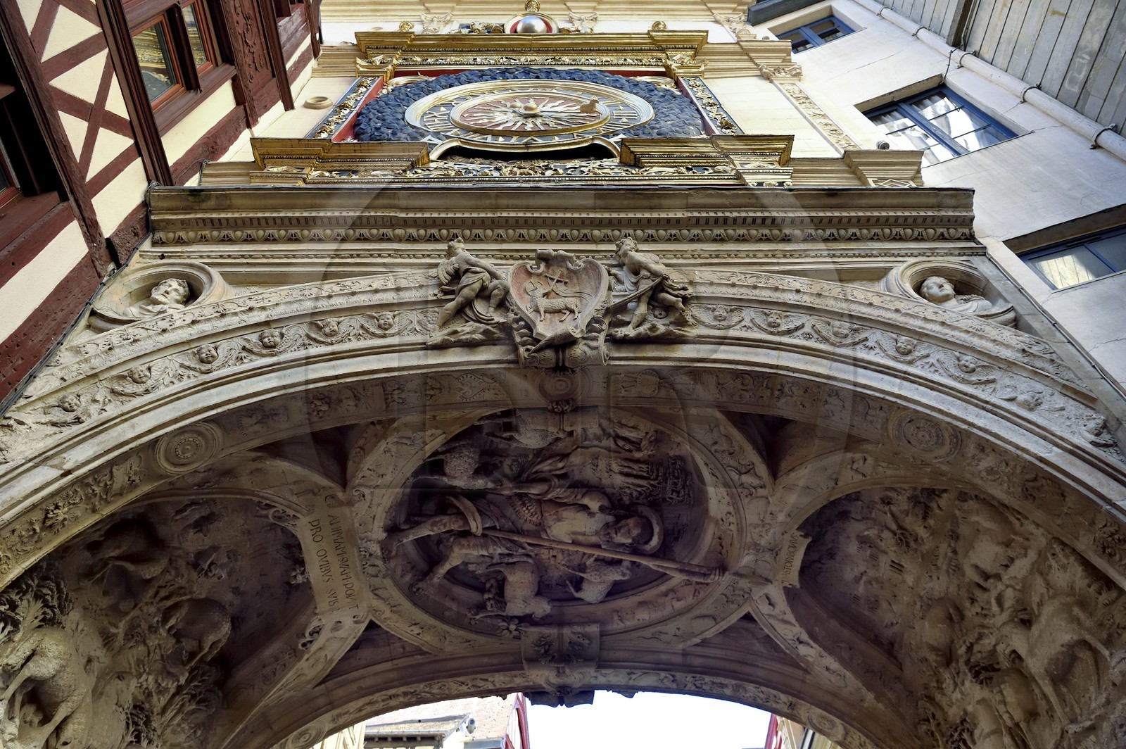 France, Seine-Maritime (76), Rouen, le Gros-Horloge, horloge astronomique avec un mécanisme du XIVe siècle et un cadran du XVIe siècle France, Seine-Maritime (76), Rouen, le Gros-Horloge, horloge astronomique avec un mécanisme du XIVe siècle et un cadran du XVIe siècle