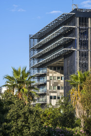 France, Hérault (34), Montpellier,  quartier de Port Marianne, l'Hotel de Ville conçu par les architectes Jean Nouvel et François Fontès