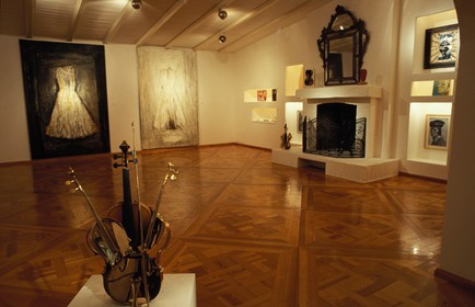 Switzerland, region of Bern (Bernese Oberland), Saanenland, Gstaad, contemporary art gallery Saqqârah