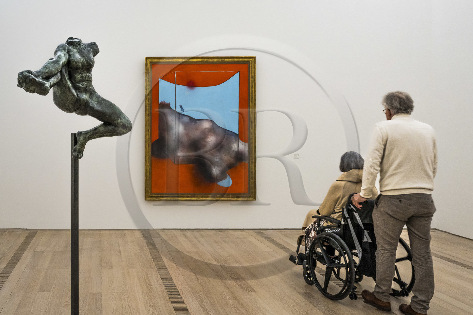 Suisse, Bâle, Riehen, fondation Beyeler, Iris, messagère des dieux (figure volante) (1890-1891) sculpture de Auguste Rodin et Sand Dune (1983) de Francis Bacon