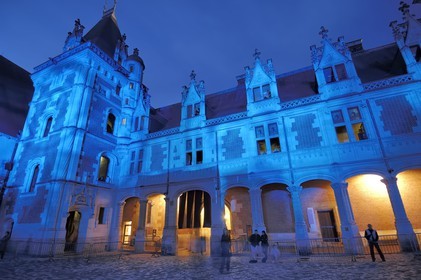 France, Loir et Cher, Loire Valley listed as World Heritage by UNESCO, Chateau de Blois, facade of Louis XII Wing in the courtyard