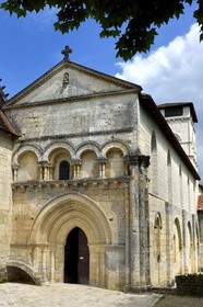 France, Dordogne, Perigord Blanc, Chancelade Romanesque abbey, the abbey church