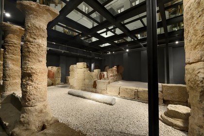 Spain, Andalusia, Cordoba, Hospes Palacio del Bailio hotel, remains of the ancient Roman house under the dining room
