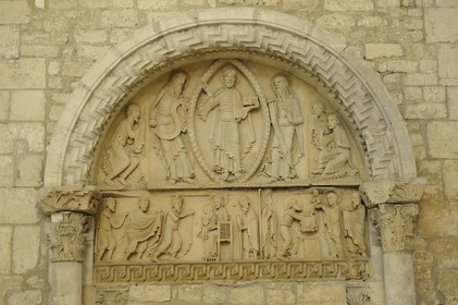 France, Nièvre (58), La Charité-sur-Loire, église prieuriale Notre-Dame, tympan de la Transfiguration