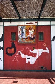 France, Alpes Maritimes (06), Roquebrune-Cap-Martin, Cap Martin, oeuvre architecturale de Le Corbusier, classée Patrimoine Mondial de l'UNESCO, ancien restaurant et bar l’Etoile de Mer de Thomas Rebutato, peinture murale de Le Corbusier (Demande d'autorisation nécessaire avant publication)
