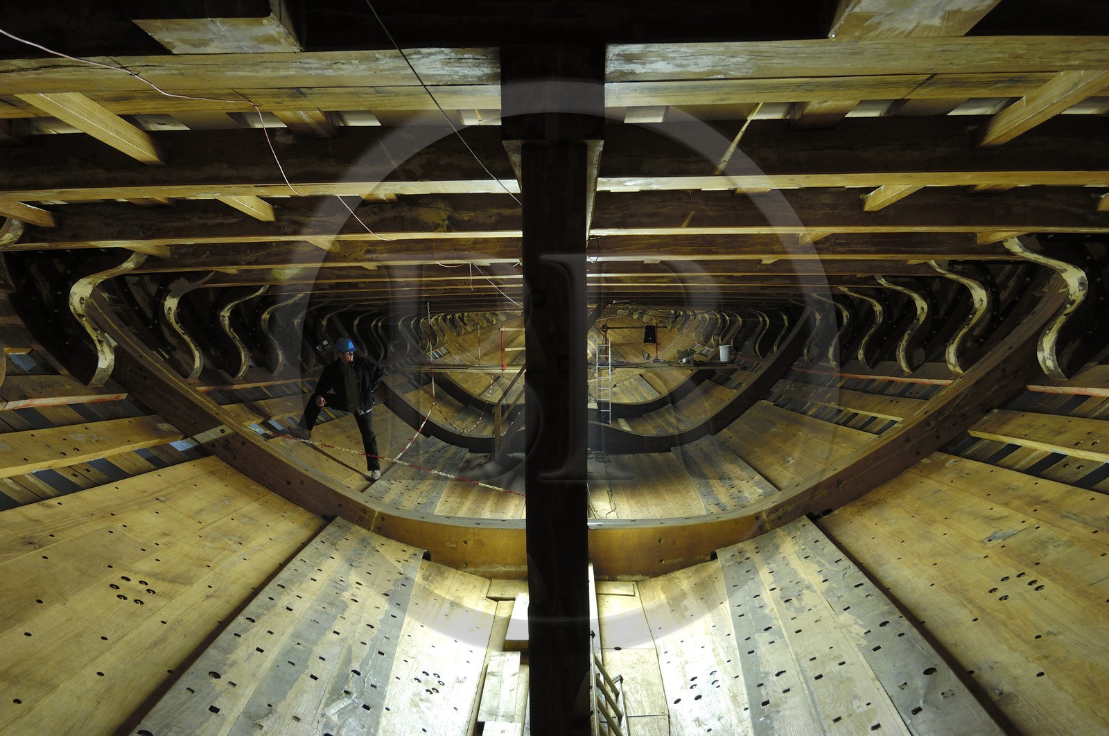 France, Charente-Maritime (17), Rochefort, le quartier de l'Arsenal, chantier de l'Hermione, l'intérieur de la coque