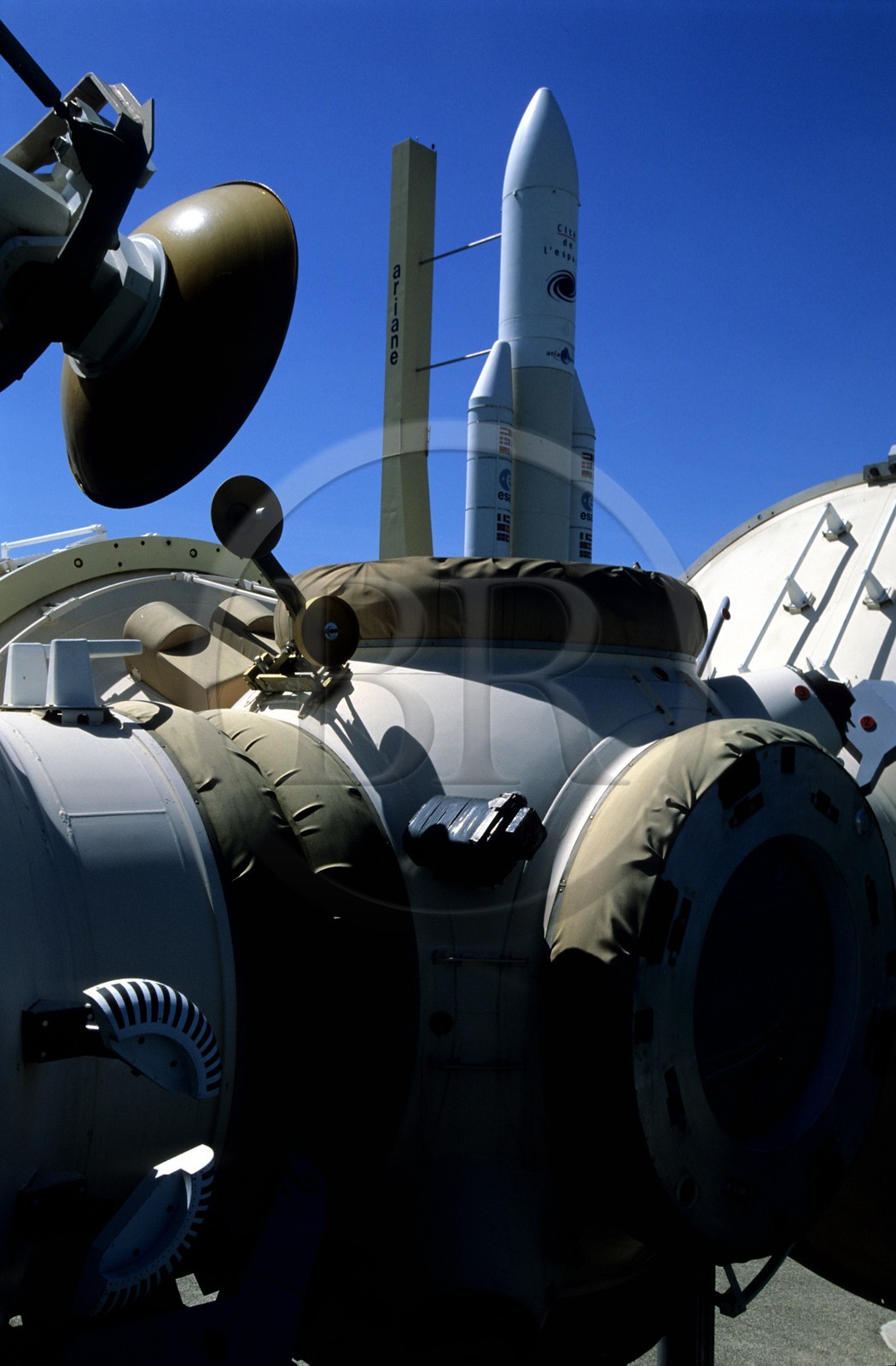 France, Haute Garonne, Toulouse, Cite de l'Espace (Space Center), Mir Station and full-sized Ariane 5 rocket