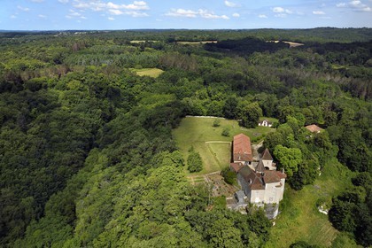 France, Dordogne, Perigord Vert, Valeuil, Ramefort castle (aerial view)