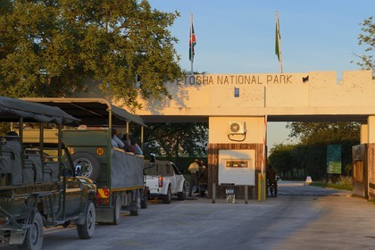 Namibie, région de Oshikoto, Parc National d'Etosha, Namutoni Von Lindequist Gate