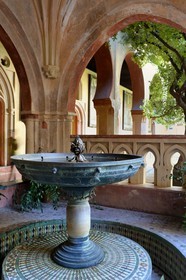 Spain, Extremadura, Guadalupe, Royal Monastery of Santa Maria de Guadalupe listed as World Heritage by UNESCO, Mudejar cloister built in the 15th century, polychrome ceramic sink