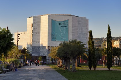 France, Alpes-Maritimes (06), Nice, promenade du Paillon, le théatre national de Nice