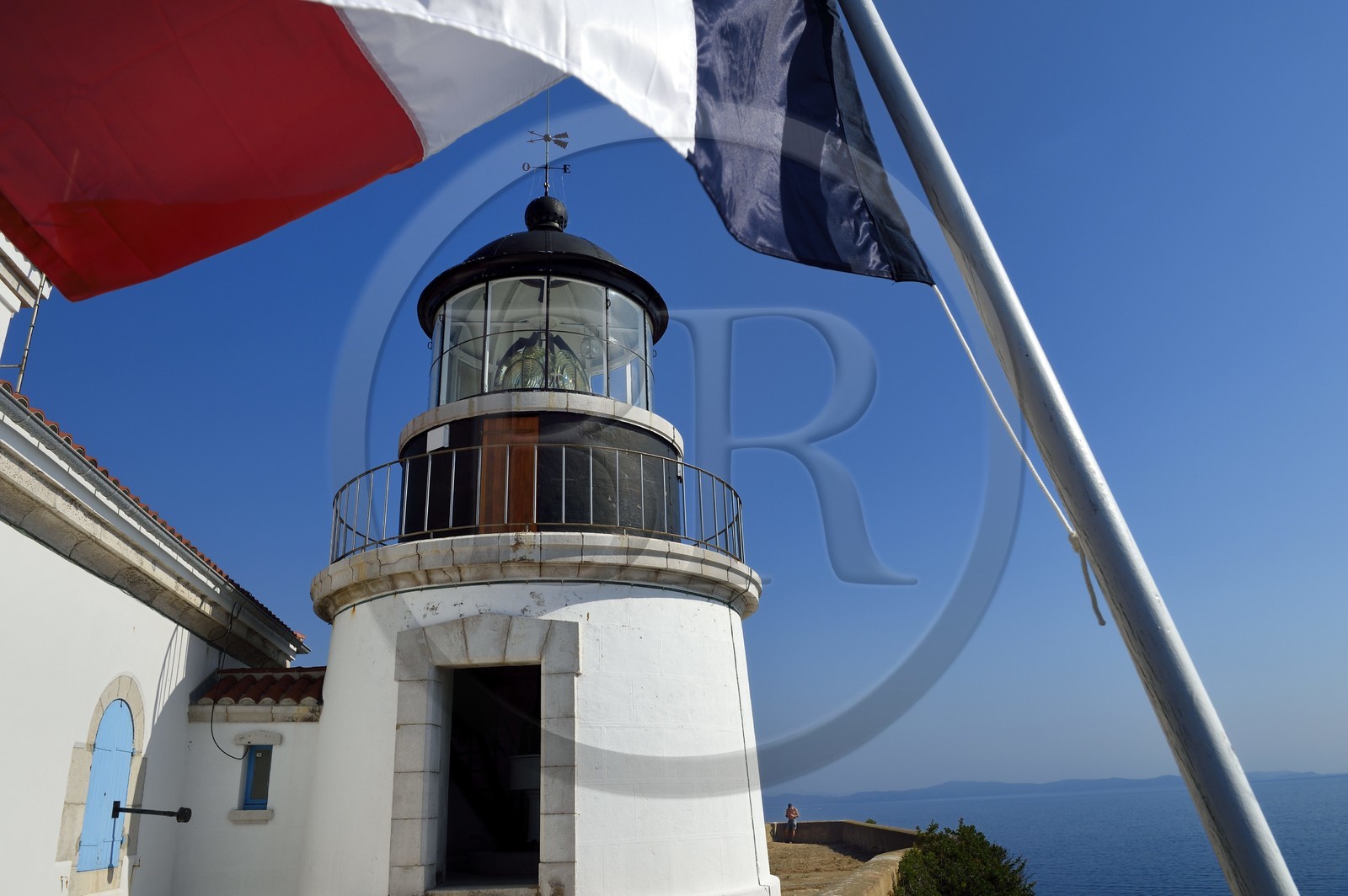 France, Var (83), Iles d'Hyères, Parc national de Port Cros, Ile du Levant, zone militaire, le phare du Titan au Cap du Pauvre Louis